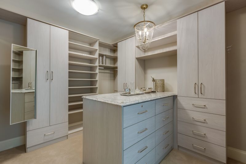 Best Cabinet Refinishing Contractors in Gainesville, TX